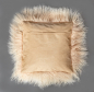 Preview: Tibet Lammfell Kissen Kissenbezug Hellbeige (Tops) unten