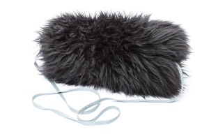 Lammfell Muff schwarz hochwollig