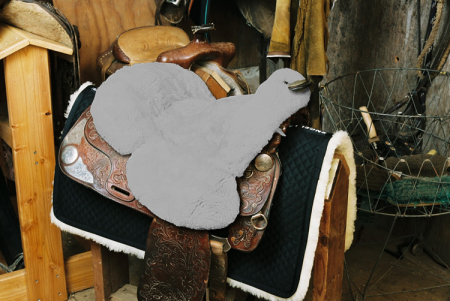 Sattelsitzbezug western Lammfell silber hellgrau
