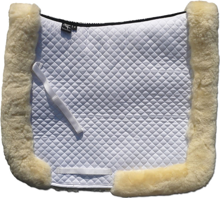 Schabracke Lammfell Kranz Stofffarbe weiss